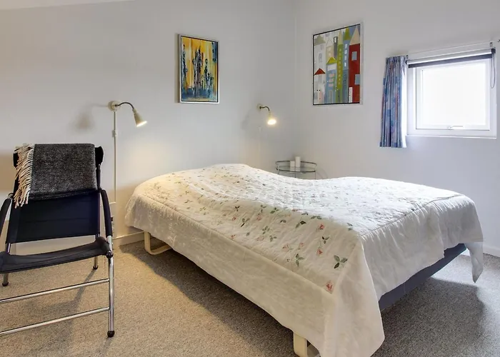 Thoni - 200m From The Sea By Interhome *